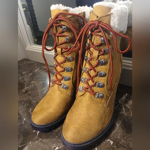 Nine West Tan Suede 4" Block Heel Boots with Red Laces - Picture 14 of 14